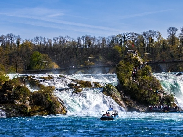 Rheinfall in Schaffhausen, Bildquelle: Pixabay Rheinfall in Schaffhausen, Bildquelle: Pixabay