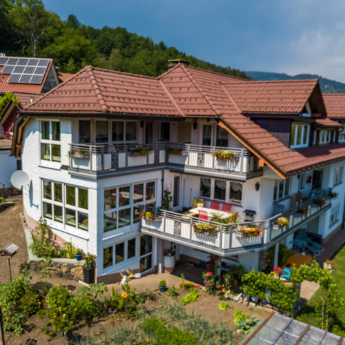 Außenansicht auf das Haus Karle- Kimmig - Außenansicht auf das Haus Karle- Kimmig -