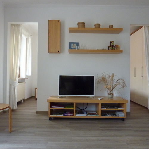 Wohnzimmer mit TV Board - Wohnzimmer mit TV Board -