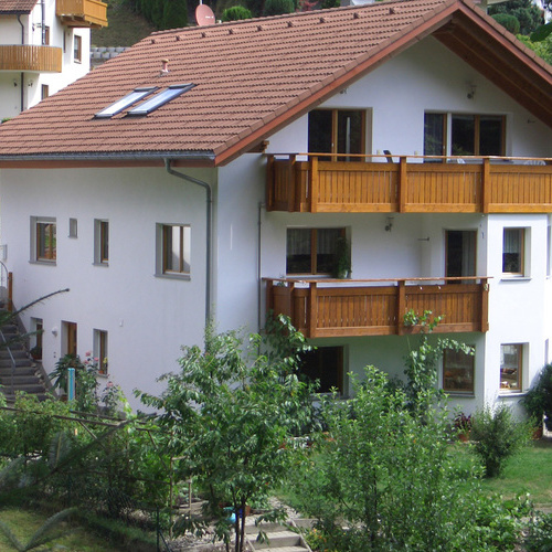 Außenansicht des Hauses Jaufmann von der Rückseite zum Garten - Außenansicht des Hauses Jaufmann von der Rückseite zum Garten -