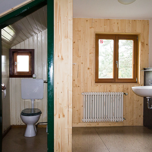 WC und Waschraum im Dachgeschoss - WC und Waschraum im Dachgeschoss -