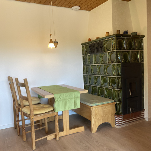 Essecke mit Kachelofen - 